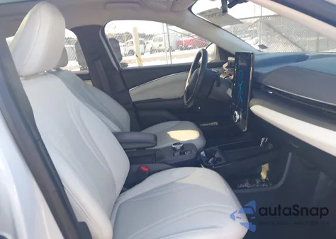 2021 Ford Mustang Mach-E Premium z USA, uszkodzony, nr VIN 3FMTK3SS1MMA56566